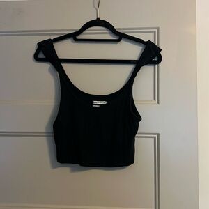 Urban Outfitters. Size L. Worn once - great condition